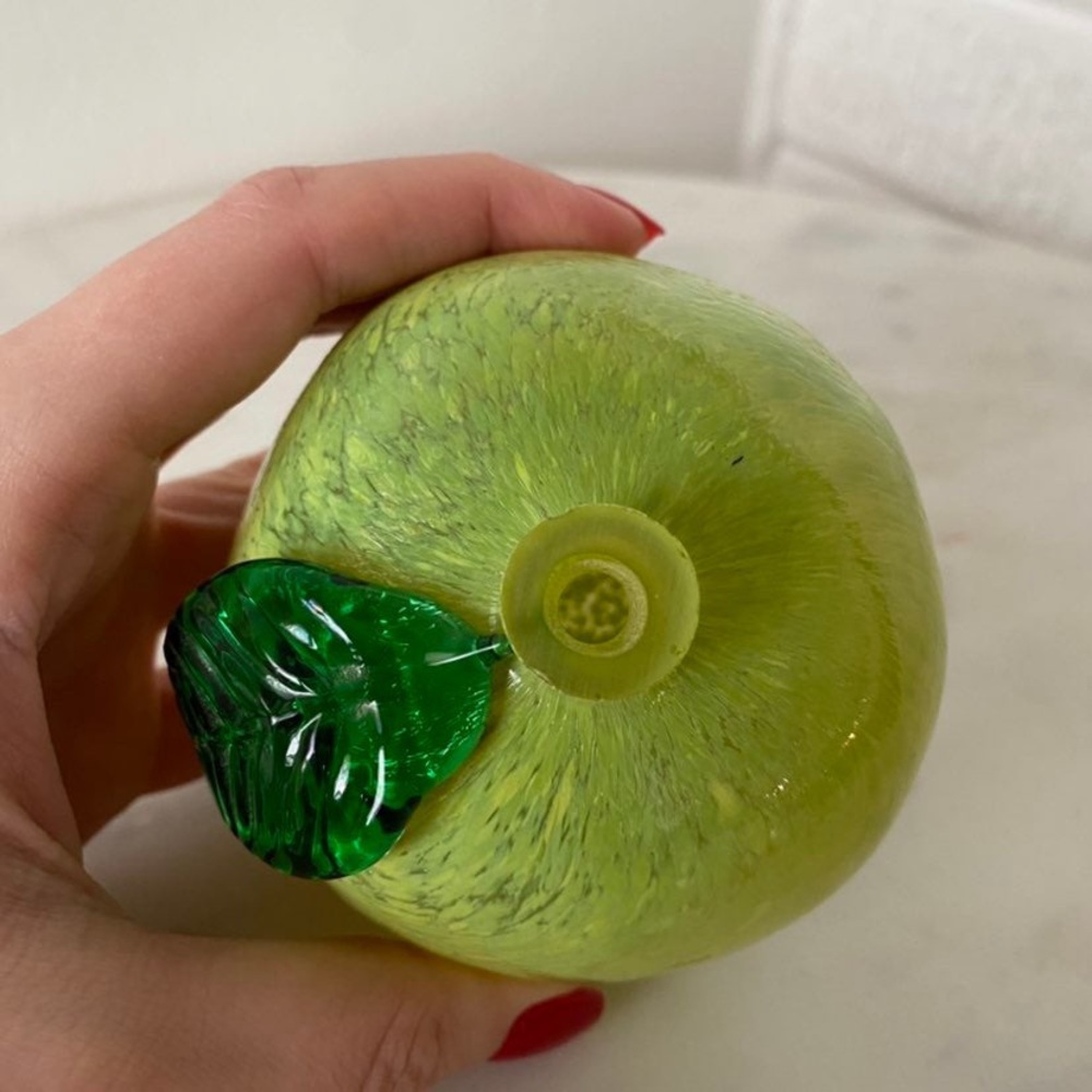 Art Glass Green Apple Hand Blown The Glass Eye Seattle Home Decor - Picture 5 of 7